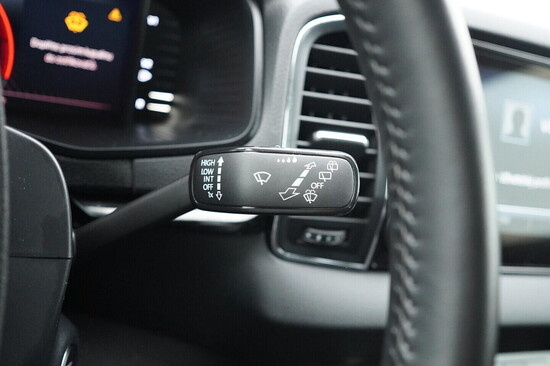 ŠKODA KAROQ Style 1.0 TSI 81 kW manuál_5