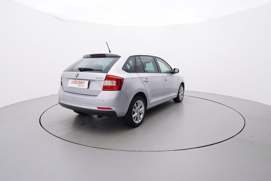 ŠKODA RAPID SPACEBACK Elegance 1.6 TDI 66 kW manuál_3