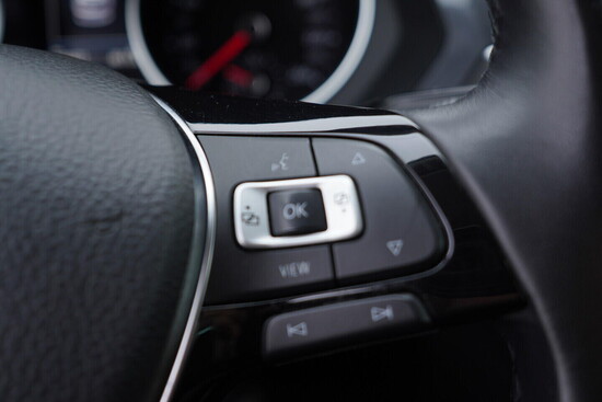 VOLKSWAGEN TIGUAN  1.5 TSI 110 kW manuál_5