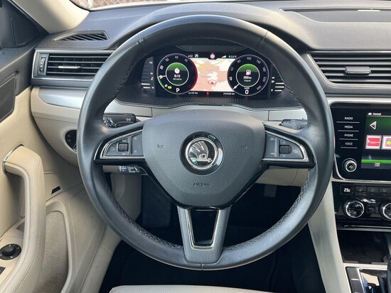 ŠKODA SUPERB L&K 2.0 TDI 140 kW automat_4