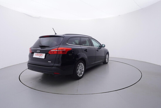 FORD FOCUS Cool&Connect 1.0  92 kW manuál_3