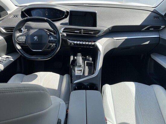 PEUGEOT 5008 ALLURE 1.5  96 kW automat_4
