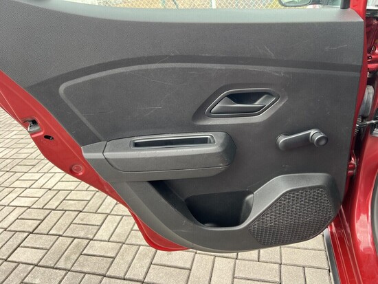DACIA SANDERO Stepway 1.0 TCe 67 kW manuál_5