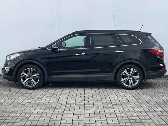 HYUNDAI GRAND SANTA FE  Luxury  2.2  _ kW automat_2