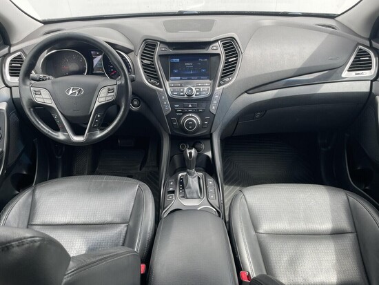 HYUNDAI GRAND SANTA FE  Luxury  2.2  _ kW automat_4