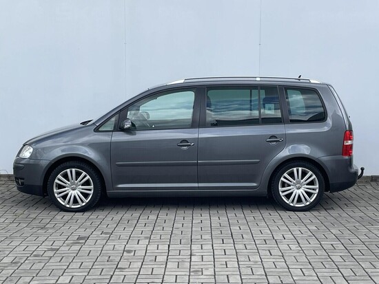 VOLKSWAGEN TOURAN  2.0 TDI 103 kW automat_2