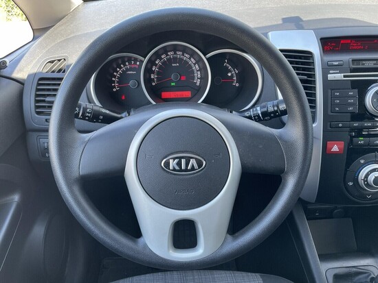 KIA VENGA  1.4 CVVT 66 kW manuál_5