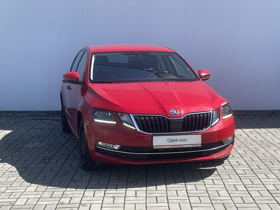 ŠKODA OCTAVIA Edition 100 1.0 TSI 85 kW manuál_3
