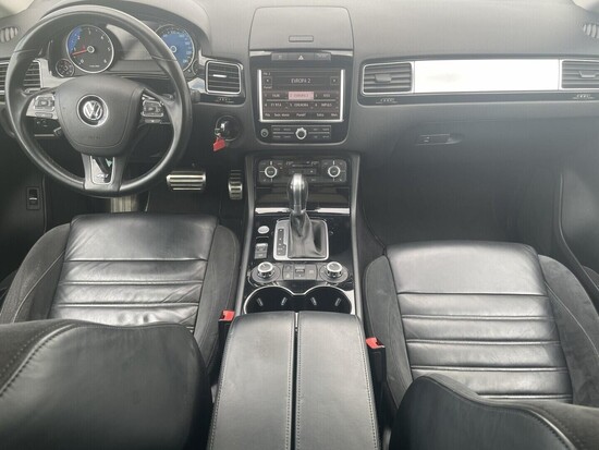 VOLKSWAGEN TOUAREG R-Line 3.0 TDI 180 kW automat, DPH_4