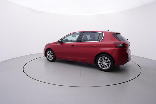 PEUGEOT 308 Allure 1.2  81 kW manuál_2