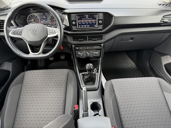 VOLKSWAGEN T-CROSS Life 1.0 TSI 70 kW manuál_4