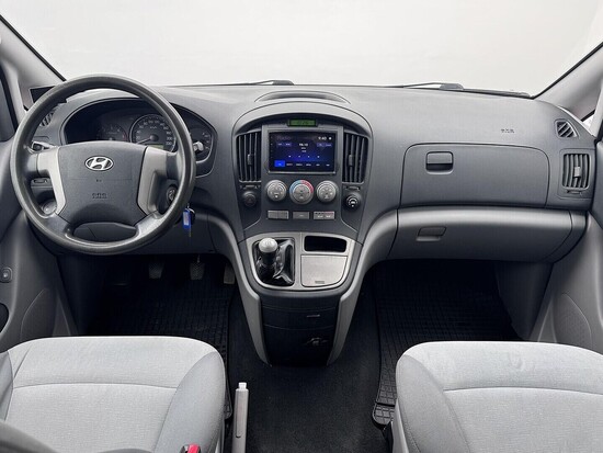 HYUNDAI H 1 Tour 2.5 CRDi 125 kW manuál_4