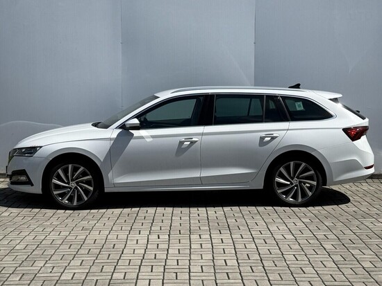 ŠKODA OCTAVIA Green Tec Style 1.5 E-TECH 110 kW automat_2