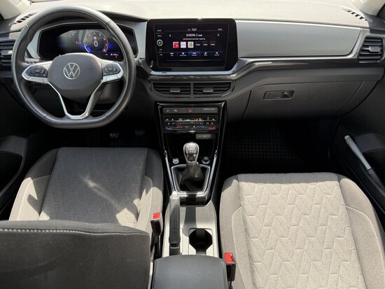 VOLKSWAGEN T-CROSS Life 1.0 TSI 85 kW manuál_4