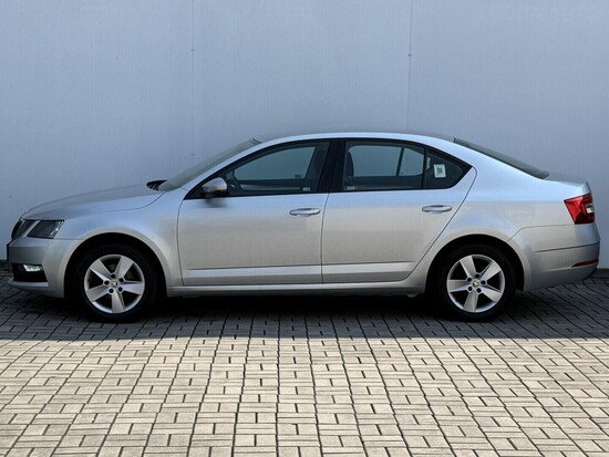 ŠKODA OCTAVIA Trumf 1.4 TSI 110 kW manuál_2