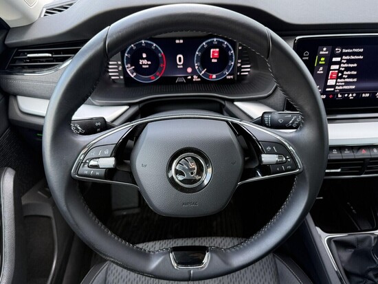 ŠKODA OCTAVIA Style Plus 1.5 TSI 110 kW manuál_5