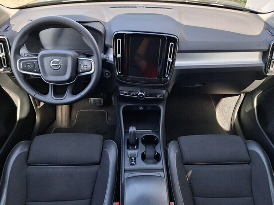 VOLVO XC40  2.0 D3 110 kW automat, DPH_4