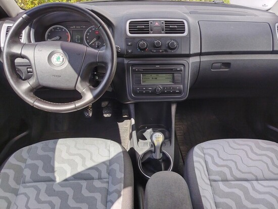 ŠKODA FABIA Ambition 1.4 TSI 63 kW manuál_4