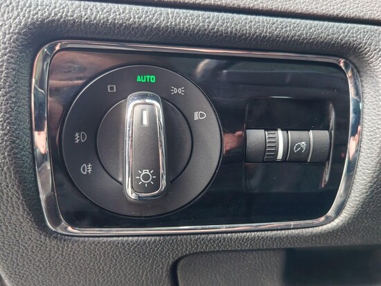 ŠKODA SUPERB L&K 2.0 TDI 125 kW manuál, DPH_5