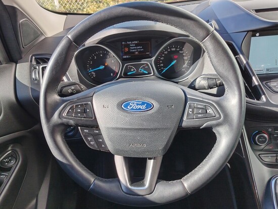FORD KUGA Titanium 1.5 ecoboost 110 kW manuál_5
