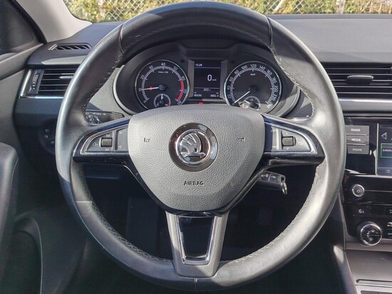 ŠKODA OCTAVIA Ambition 1.5 TSI 110 kW manuál_5