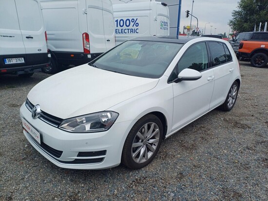 VOLKSWAGEN GOLF Highline 1.4 TSI 103 kW automat_1