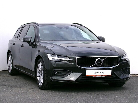 VOLVO V60 Momentum 2.0  140 kW automat, DPH_3