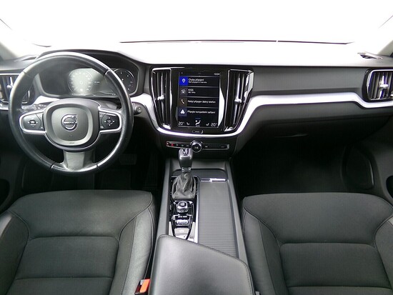 VOLVO V60 Momentum 2.0  140 kW automat, DPH_4
