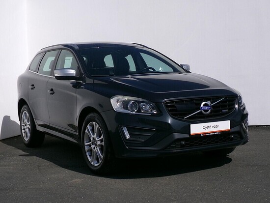 VOLVO XC60 R-design Momentum 2.4 D4 133 kW automat_2