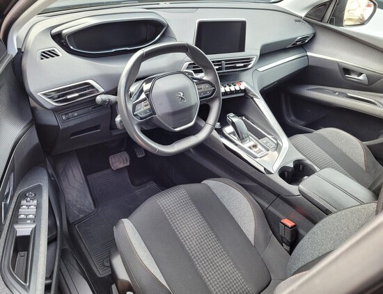 PEUGEOT 5008  1.2  96 kW automat_3