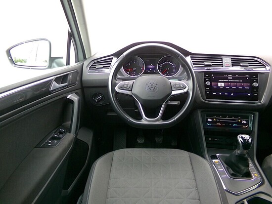 VOLKSWAGEN TIGUAN Life 2.0 TDI 90 kW manuál_5