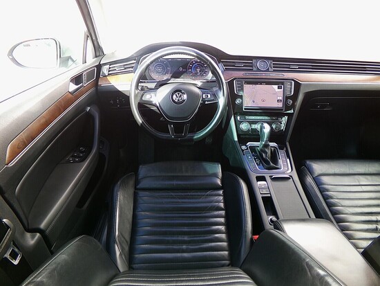 VOLKSWAGEN PASSAT Highline 2.0 TDI 110 kW automat_5