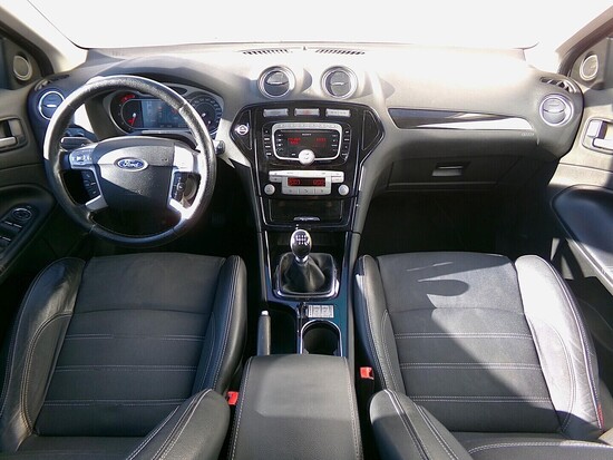 FORD MONDEO Titanium 2.0 TDCi 103 kW manuál_4