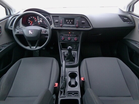 SEAT LEON ST Reference 1.2 TSI 63 kW manuál_4