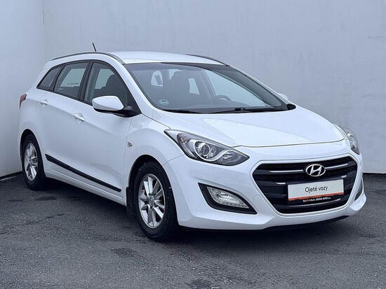 HYUNDAI I30 . 1.6 GDi 99 kW manuál_3