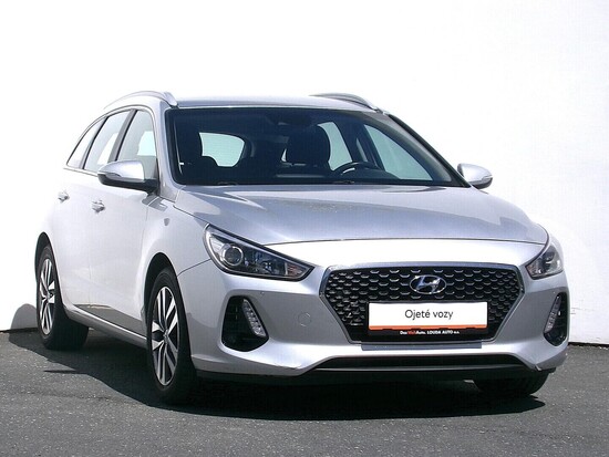 HYUNDAI I30 Style Nav 1.4 103 kW manuál_3