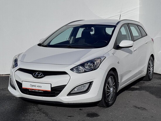 HYUNDAI I30 1.6 GDi 88 kW manuál_1
