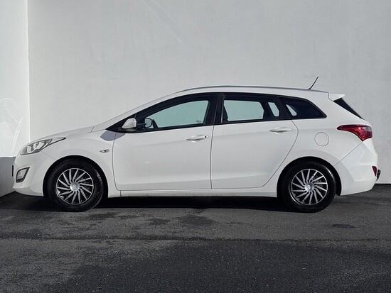 HYUNDAI I30 1.6 GDi 88 kW manuál_2