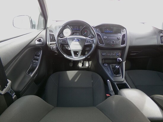 FORD FOCUS 1.6 Tdci 70 kW manuál_5