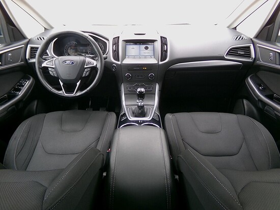 FORD S-MAX Titanium 4X4 2.0 TDCi 110 kW manuál_4