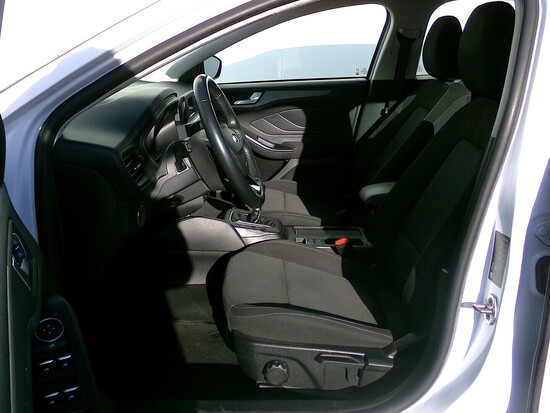 FORD FOCUS  1.5 TDI 70 kW manuál, DPH_4