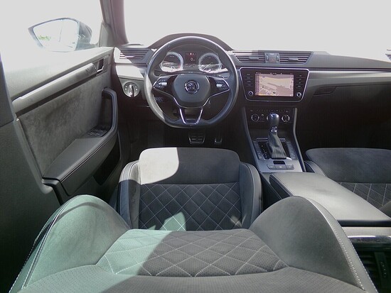 ŠKODA SUPERB SportLine 2.0 TDI 110 kW automat_5