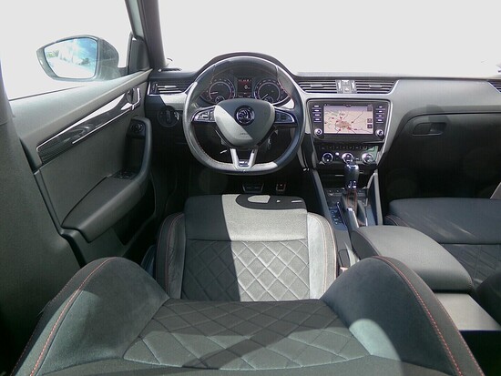 ŠKODA OCTAVIA RS Challenge 2.0 TDI 135 kW automat_5