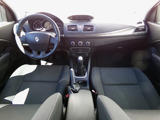 RENAULT MÉGANE  1.6 SCe 74 kW manuál_4