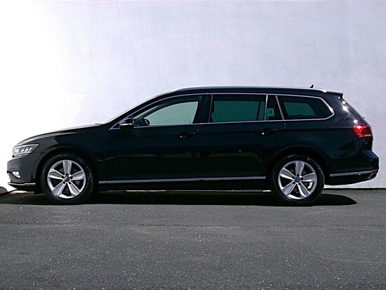 VOLKSWAGEN PASSAT VARIANT Elegance 2.0 TDI 110 kW automat, DPH_2
