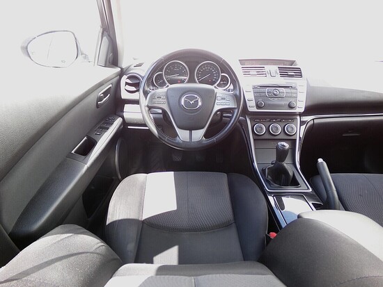 MAZDA 6  1.8 16V 88 kW manuál_5