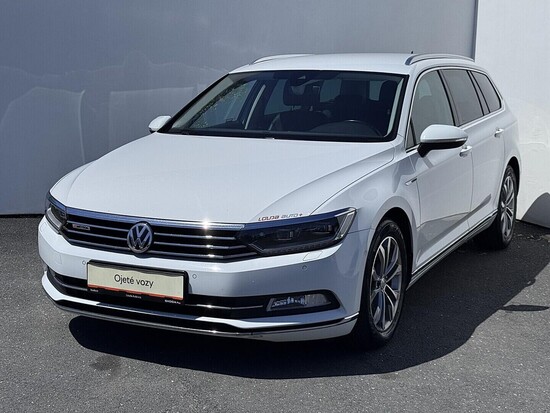 VOLKSWAGEN PASSAT Highline 2.0 TDI 140 kW automat_1