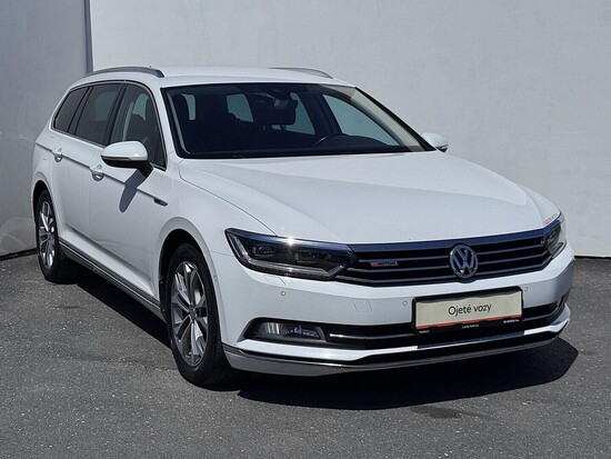 VOLKSWAGEN PASSAT Highline 2.0 TDI 140 kW automat_3