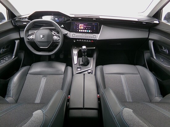 PEUGEOT 308 Active 1.2 PureTech 81 kW manuál_4