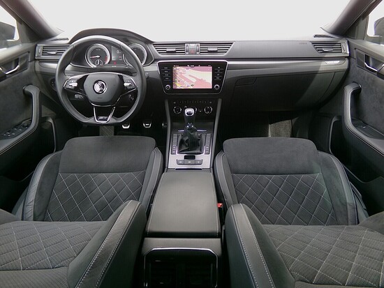 ŠKODA SUPERB SportLine 2.0 TDI 110 kW manuál_4